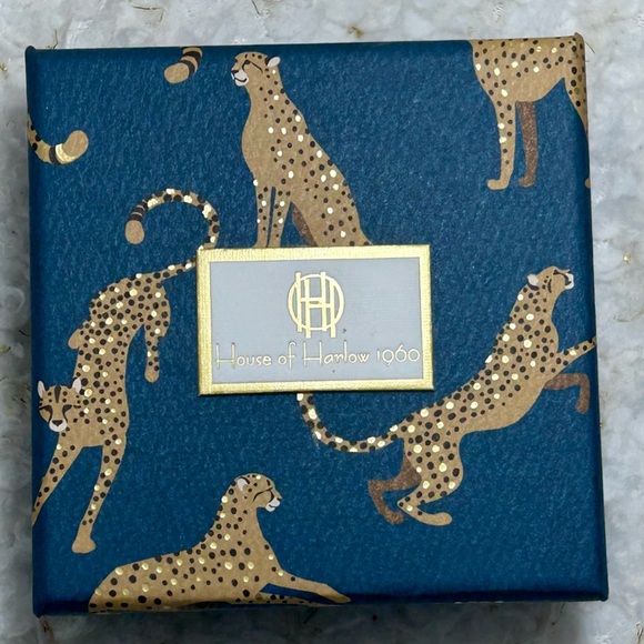 House of Harlow 1960 Gold and Black Lion Medallion Earrings - Picture 4 of 6